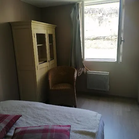 Apartament Campagne Plain Pied Centre Avec Terrasse Privative Et Jardin Amenage Commun Proche Des Plages Du Debarquement - Parking Gratuit A Proximite Bayeux