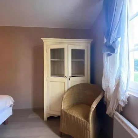 Campagne Plain Pied Centre Avec Terrasse Privative Et Jardin Amenage Commun Proche Des Plages Du Debarquement - Parking Gratuit A Proximite Appartement Bayeux